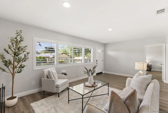 709 Convertible Ln, Fallbrook, CA 92028