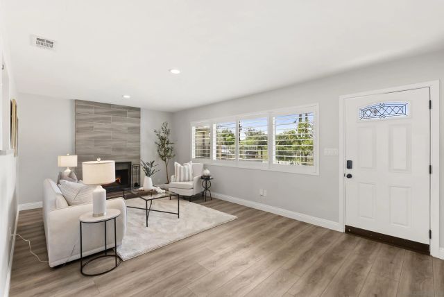 709 Convertible Ln, Fallbrook, CA 92028