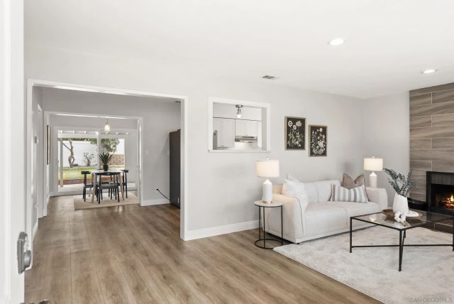 709 Convertible Ln, Fallbrook, CA 92028