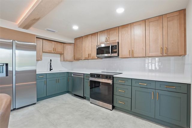 5153 BAY BOULEVARD, Port Richey, FL 34668