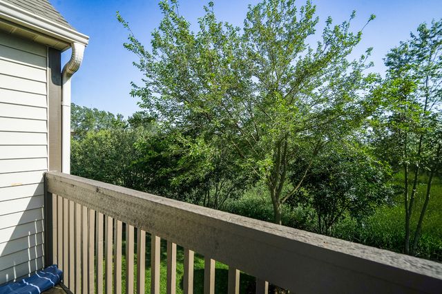 1994 Gary Court B, Schaumburg, IL 60193