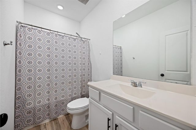 10417 Pineland Drive, Conroe, TX 77378