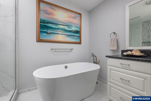 2151 NW Inlet Av, Lincoln City, OR 97367