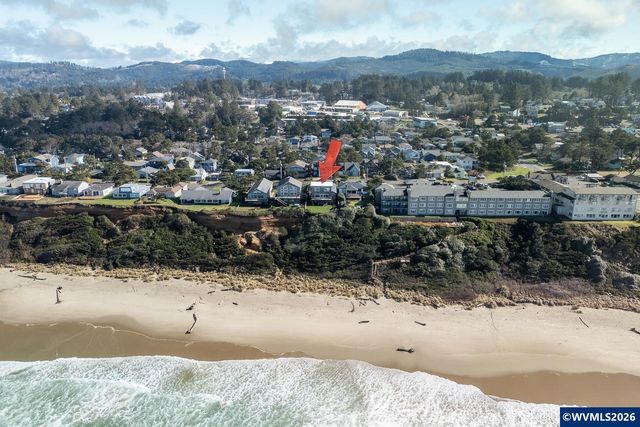 2151 NW Inlet Av, Lincoln City, OR 97367