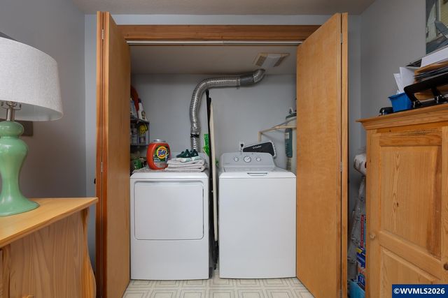 2151 NW Inlet Av, Lincoln City, OR 97367