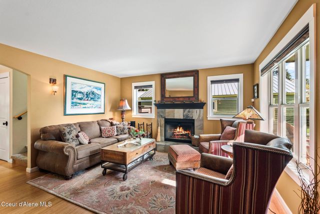 619 N Florence Ave, Sandpoint, ID 83864