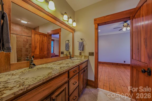 4836 Stream Side Lane 18, Morganton, NC 28655