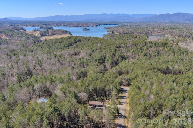 4836 Stream Side Lane 18, Morganton, NC 28655