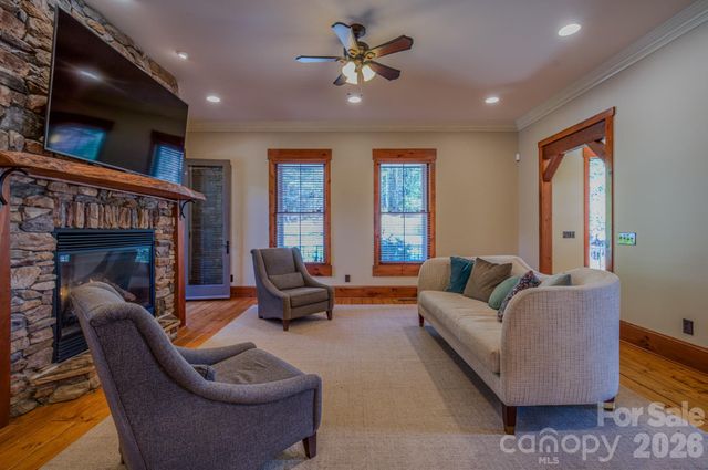 4836 Stream Side Lane 18, Morganton, NC 28655