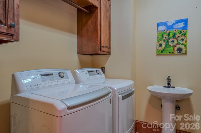 4836 Stream Side Lane 18, Morganton, NC 28655