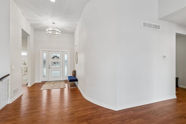 9409 Foxtail Circle, Norwalk, IA 50211