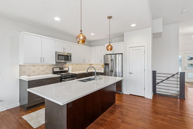 9409 Foxtail Circle, Norwalk, IA 50211