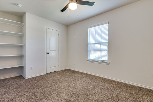 980 Fueller Drive, Aubrey, TX 76227