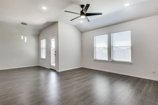 980 Fueller Drive, Aubrey, TX 76227