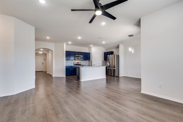 980 Fueller Drive, Aubrey, TX 76227