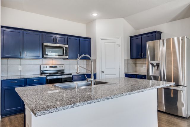 980 Fueller Drive, Aubrey, TX 76227