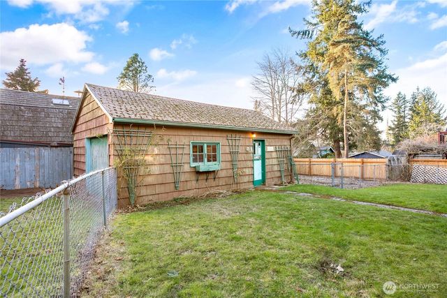 1211 Yew Street, Bellingham, WA 98229