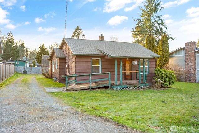 1211 Yew Street, Bellingham, WA 98229