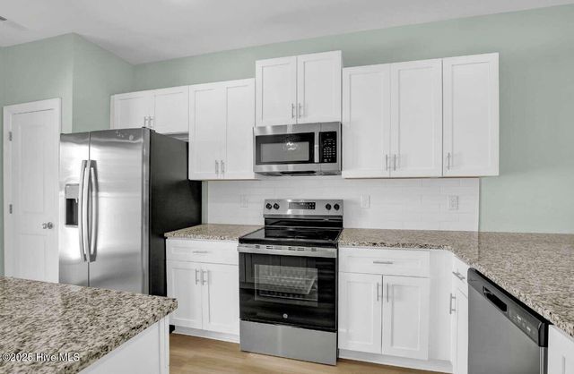 317 Starfish Lane, Sneads Ferry, NC 28460