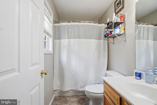 4624 STRASBURG RD, Strasburg, VA 22657