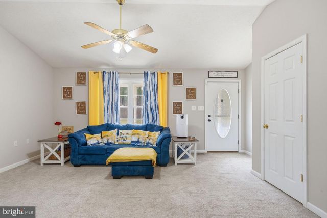 4624 STRASBURG RD, Strasburg, VA 22657