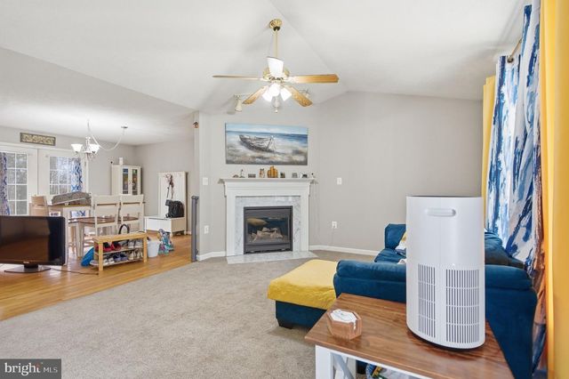 4624 STRASBURG RD, Strasburg, VA 22657