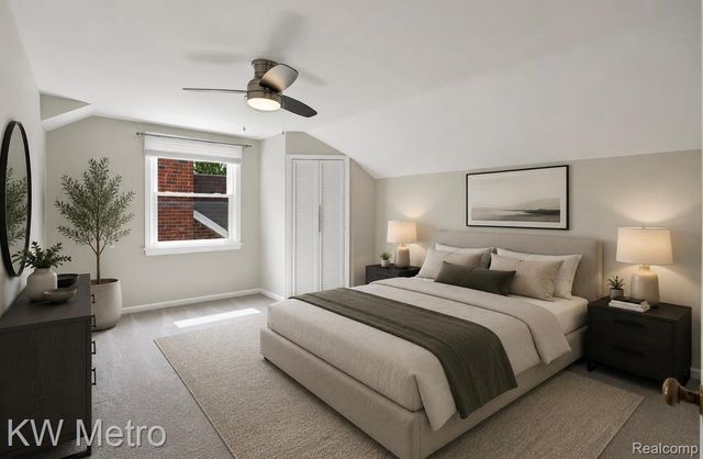 1458 Hampton Road, Grosse Pointe Woods, MI 48236