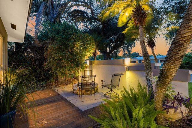 1930 NE 28th Court, Lighthouse Point, FL 33064