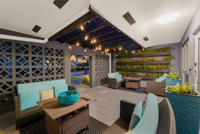 1930 NE 28th Court, Lighthouse Point, FL 33064