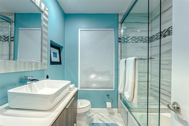 1930 NE 28th Court, Lighthouse Point, FL 33064