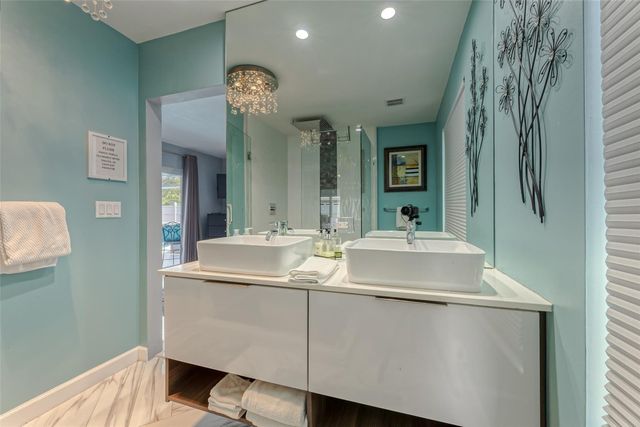 1930 NE 28th Court, Lighthouse Point, FL 33064