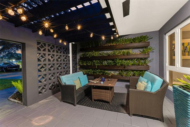 1930 NE 28th Court, Lighthouse Point, FL 33064