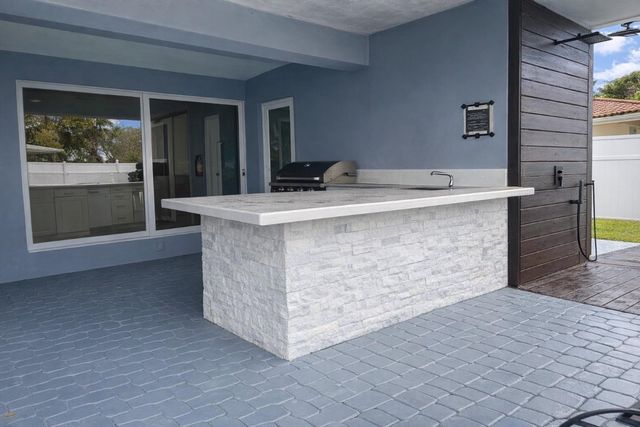 1930 NE 28th Court, Lighthouse Point, FL 33064