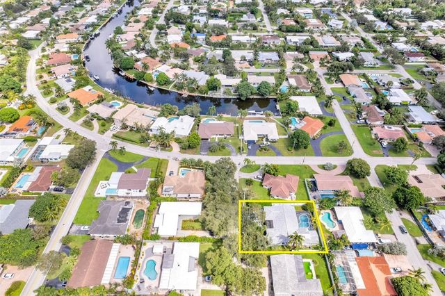 1930 NE 28th Court, Lighthouse Point, FL 33064