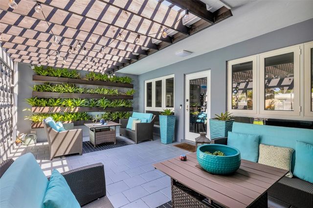 1930 NE 28th Court, Lighthouse Point, FL 33064