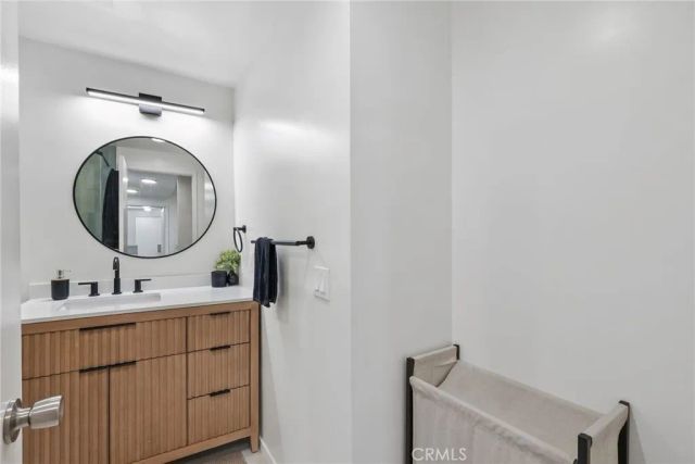 17914 Magnolia Boulevard 135, Encino, CA 91316