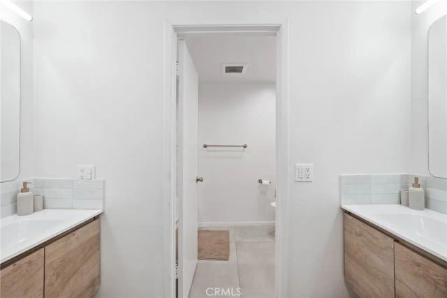 17914 Magnolia Boulevard 135, Encino, CA 91316