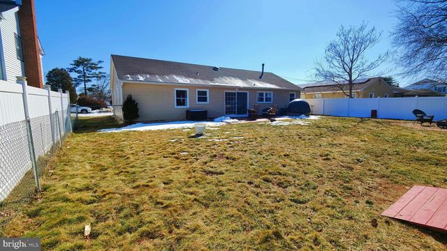 146 GLENVIEW LN, Willingboro, NJ 08046