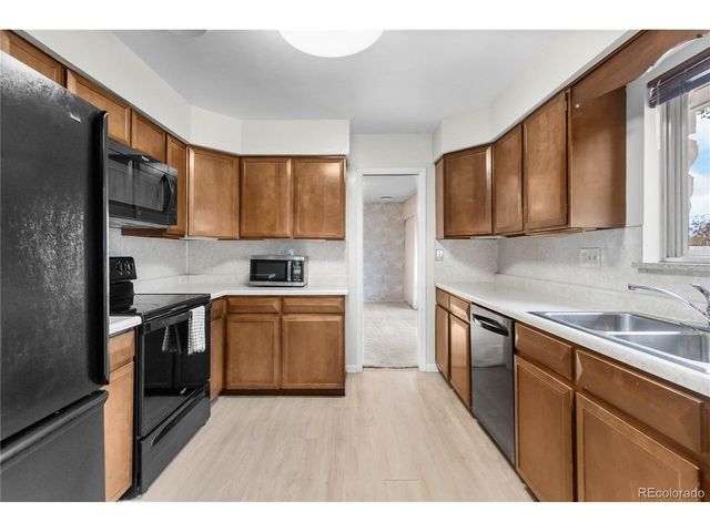 7090 S Windsor St, Littleton, CO 80128
