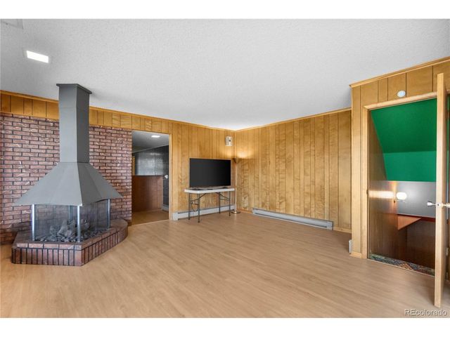 7090 S Windsor St, Littleton, CO 80128