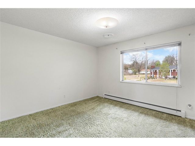 7090 S Windsor St, Littleton, CO 80128