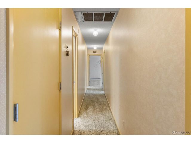 7090 S Windsor St, Littleton, CO 80128
