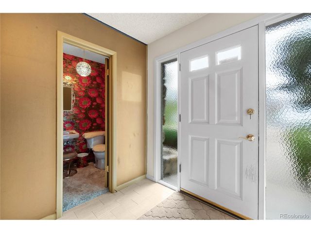 7090 S Windsor St, Littleton, CO 80128