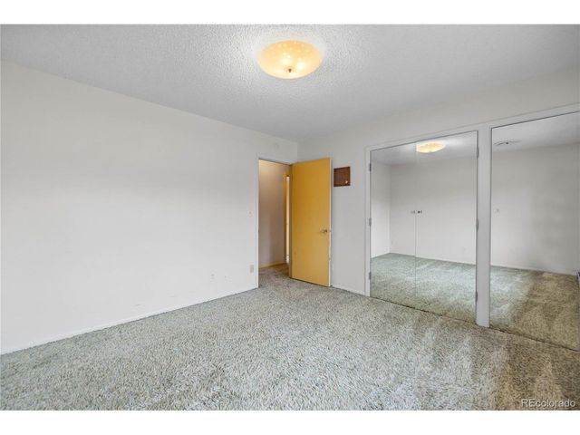 7090 S Windsor St, Littleton, CO 80128