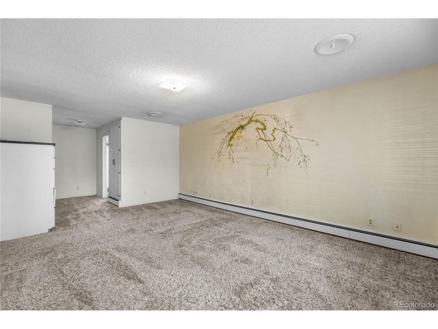 7090 S Windsor St, Littleton, CO 80128