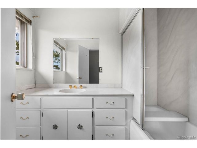 7090 S Windsor St, Littleton, CO 80128