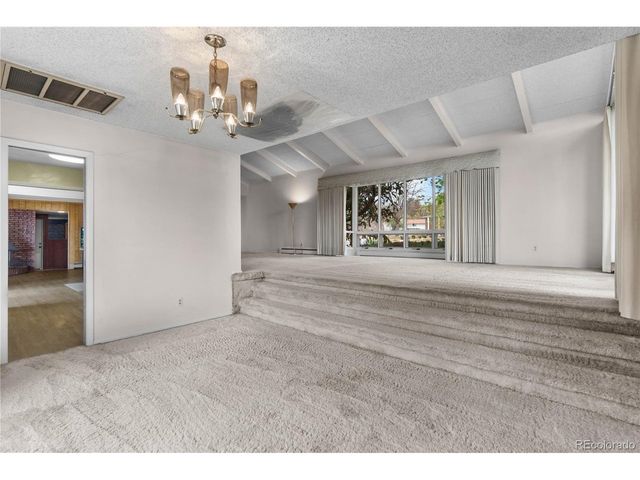 7090 S Windsor St, Littleton, CO 80128