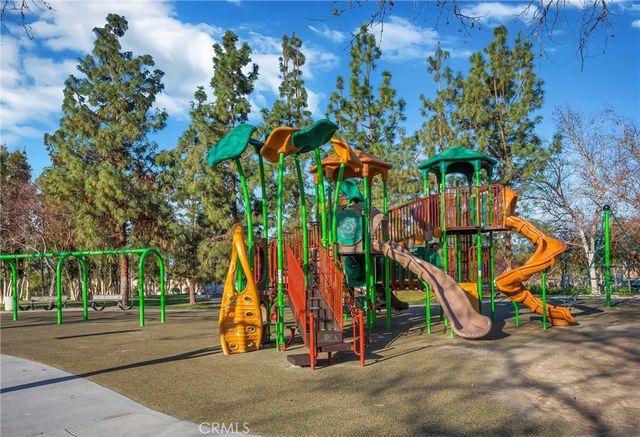 81 Via Barcelona, Rancho Santa Margarita, CA 92688
