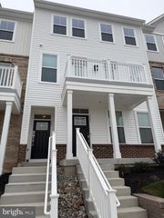 739 PLATINUM DR, Phoenixville, PA 19460