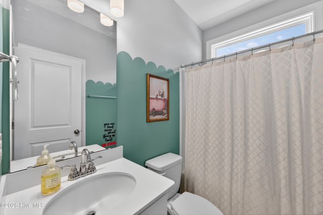 42 E Maritt Street, Hampstead, NC 28443